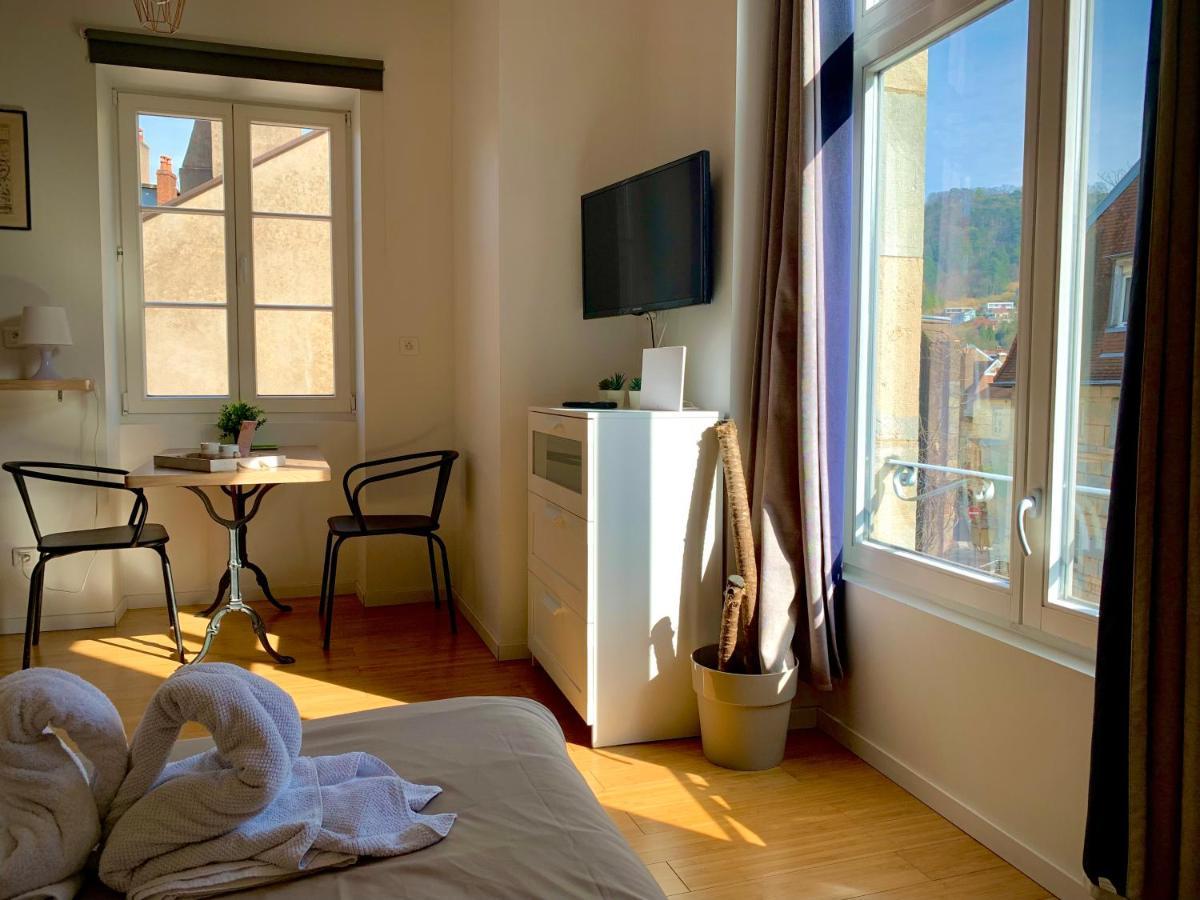 Les Fabuleux Appartements Du Coeur De Ville - Place Victor Hugo Besançon Exteriör bild