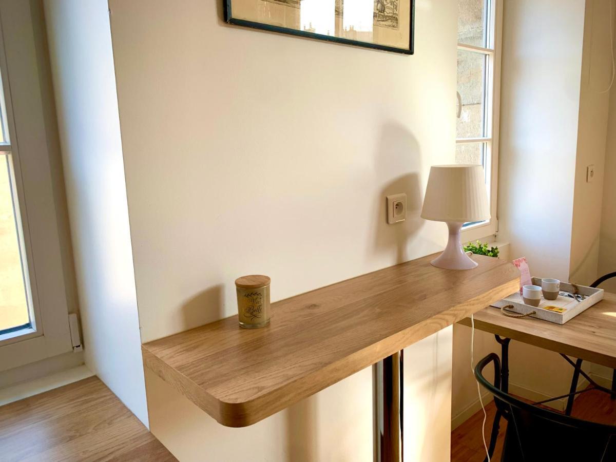 Les Fabuleux Appartements Du Coeur De Ville - Place Victor Hugo Besançon Exteriör bild