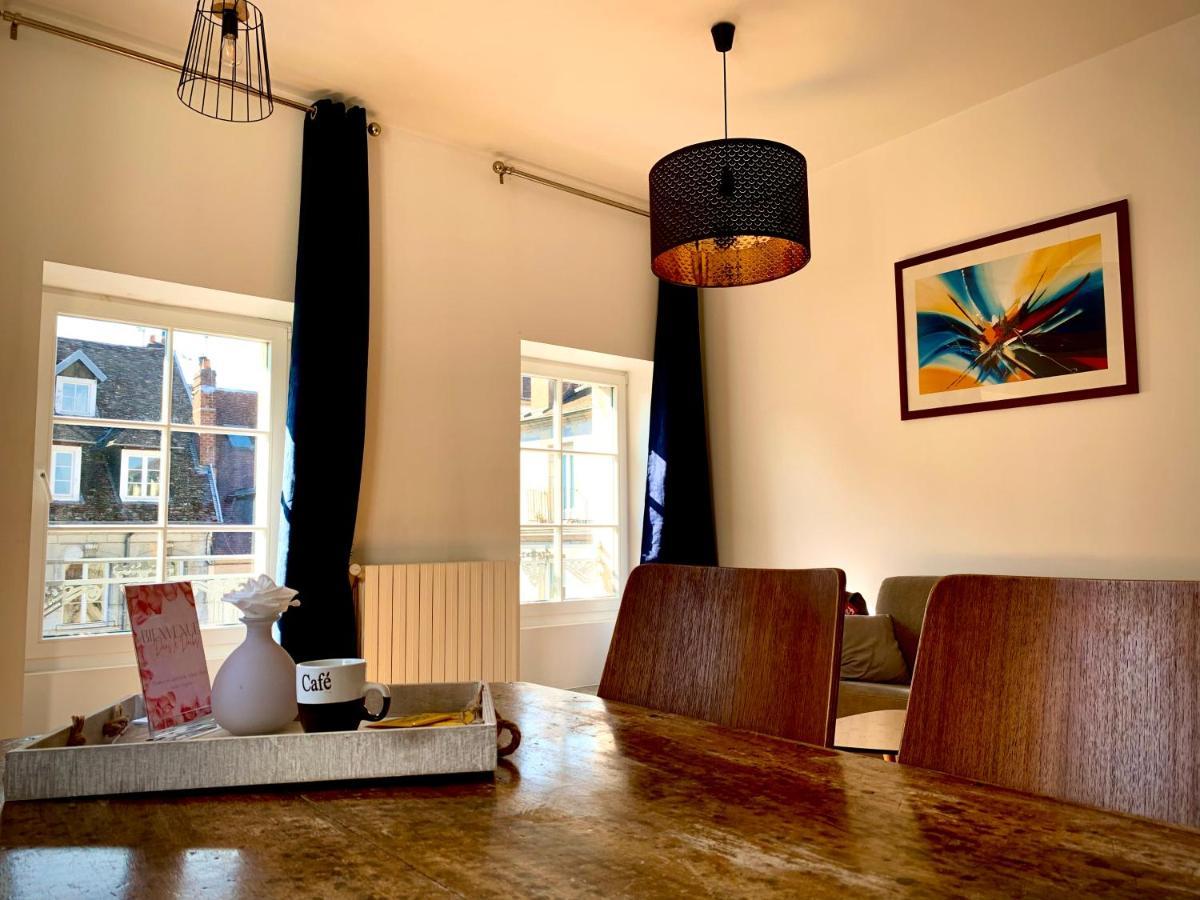 Les Fabuleux Appartements Du Coeur De Ville - Place Victor Hugo Besançon Exteriör bild