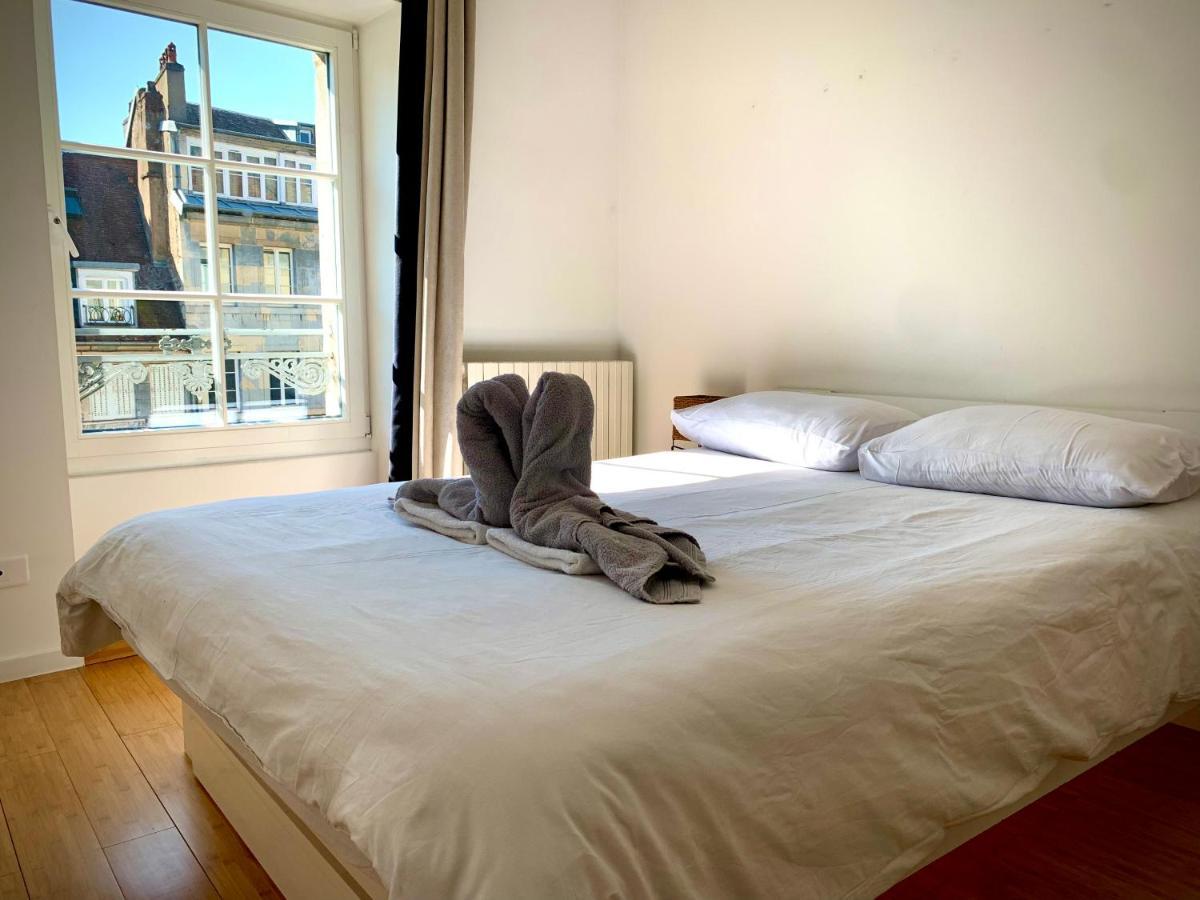 Les Fabuleux Appartements Du Coeur De Ville - Place Victor Hugo Besançon Exteriör bild